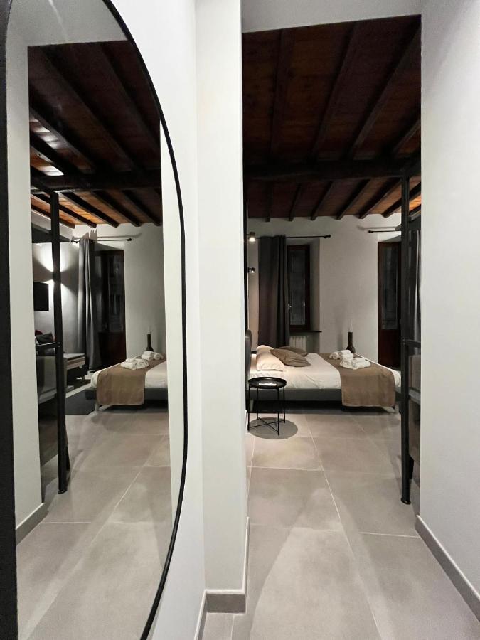 Soha Piazza Di Spagna Boutique Рим Екстериор снимка